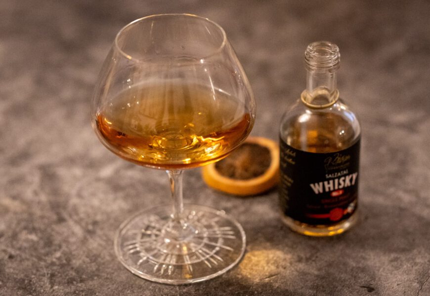 Salzatal Whisky im Glas