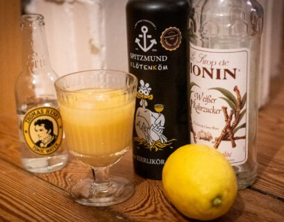 Snowball Cocktail mit Eierlikör und Zitronenlimonade