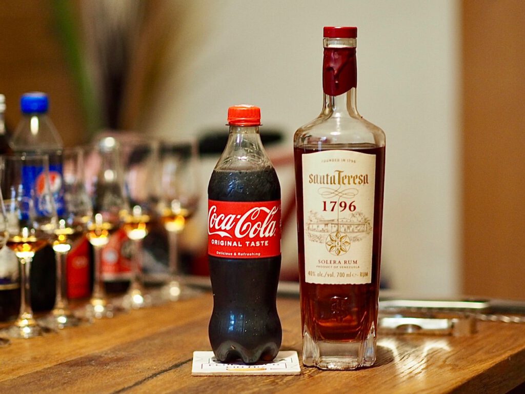 Coca Cola mit Rum